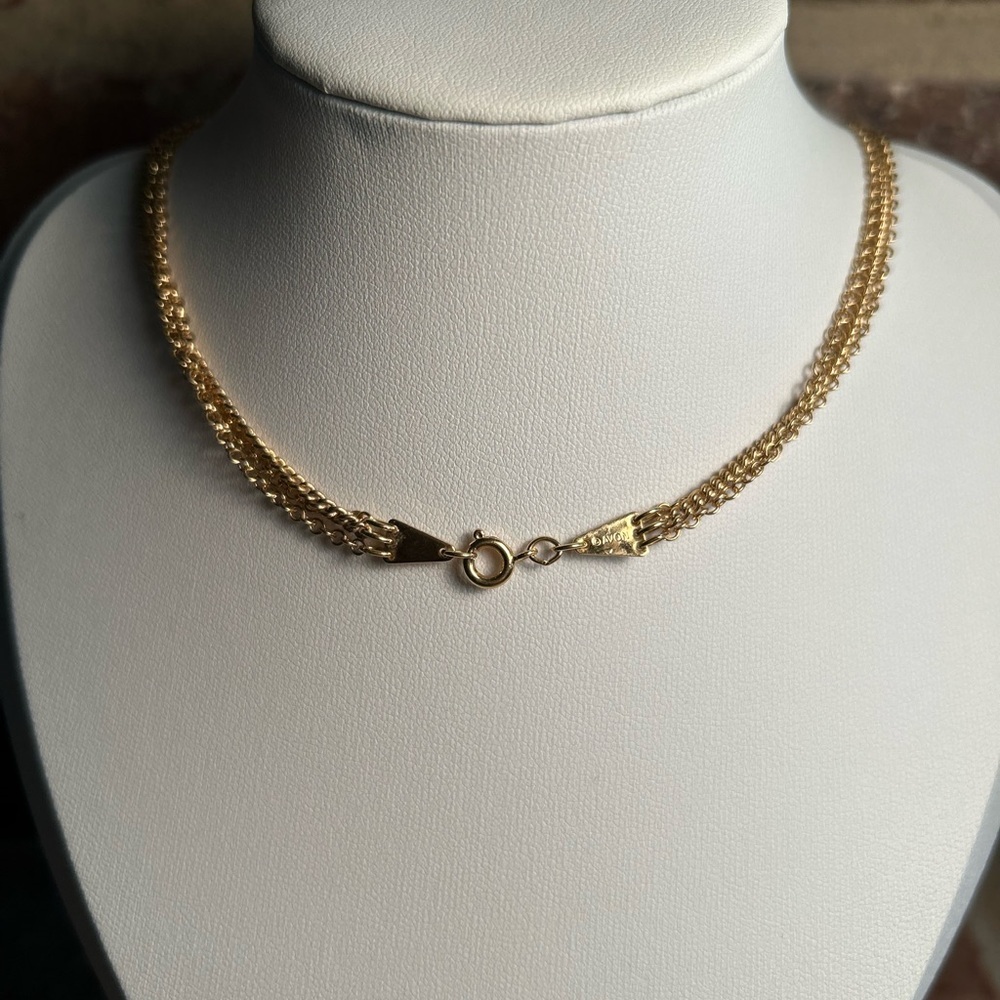 Vintage Avon Triple Strand Necklace with Mother of Pearl - Picture 5 of 10